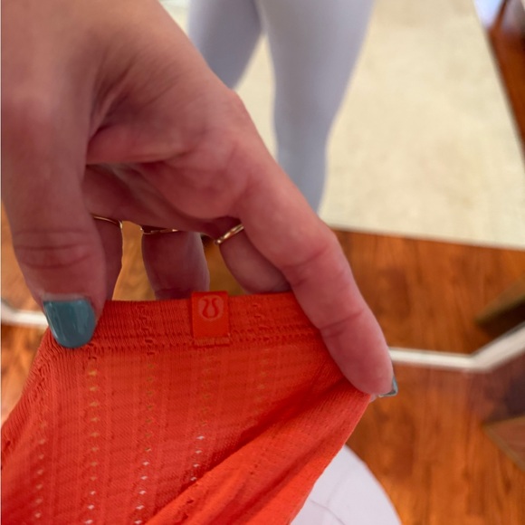 LULULEMON TRAIN TO BE TANK IN ORANGE FRAPPE SIZE SMALL MED. NO TAG prob a 6. - Picture 5 of 7